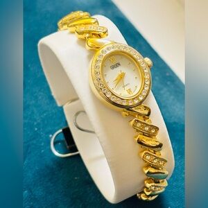 Vintage Gruen Watch Women’s Gold Tone Rhinestone